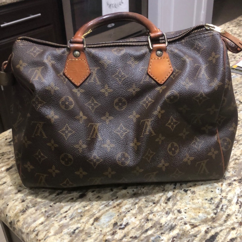 ✨ LV ✨